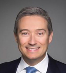 Honourable<br />
François-Philippe<br />
Champagne